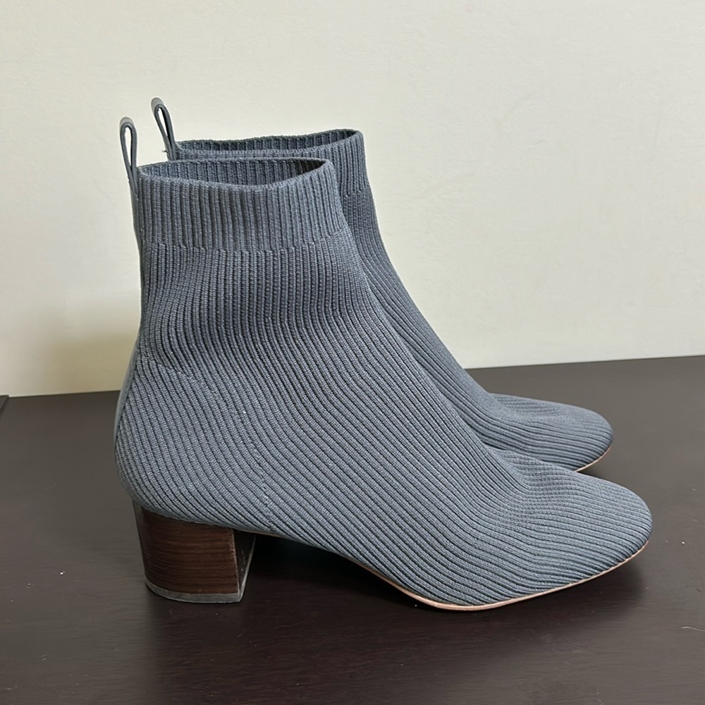 EVERLANE The Glove Boot Ribbed Gray ReKnit fabric Booties Leather Sz 8.5